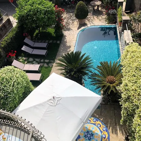 Maison Angela 4*