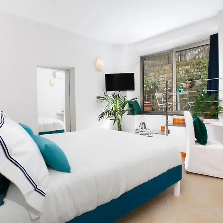 Maison Angela Bed & Breakfast