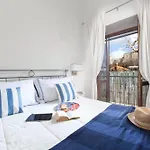 Maison Angela Panzió SantʼAgata sui Due Golfi